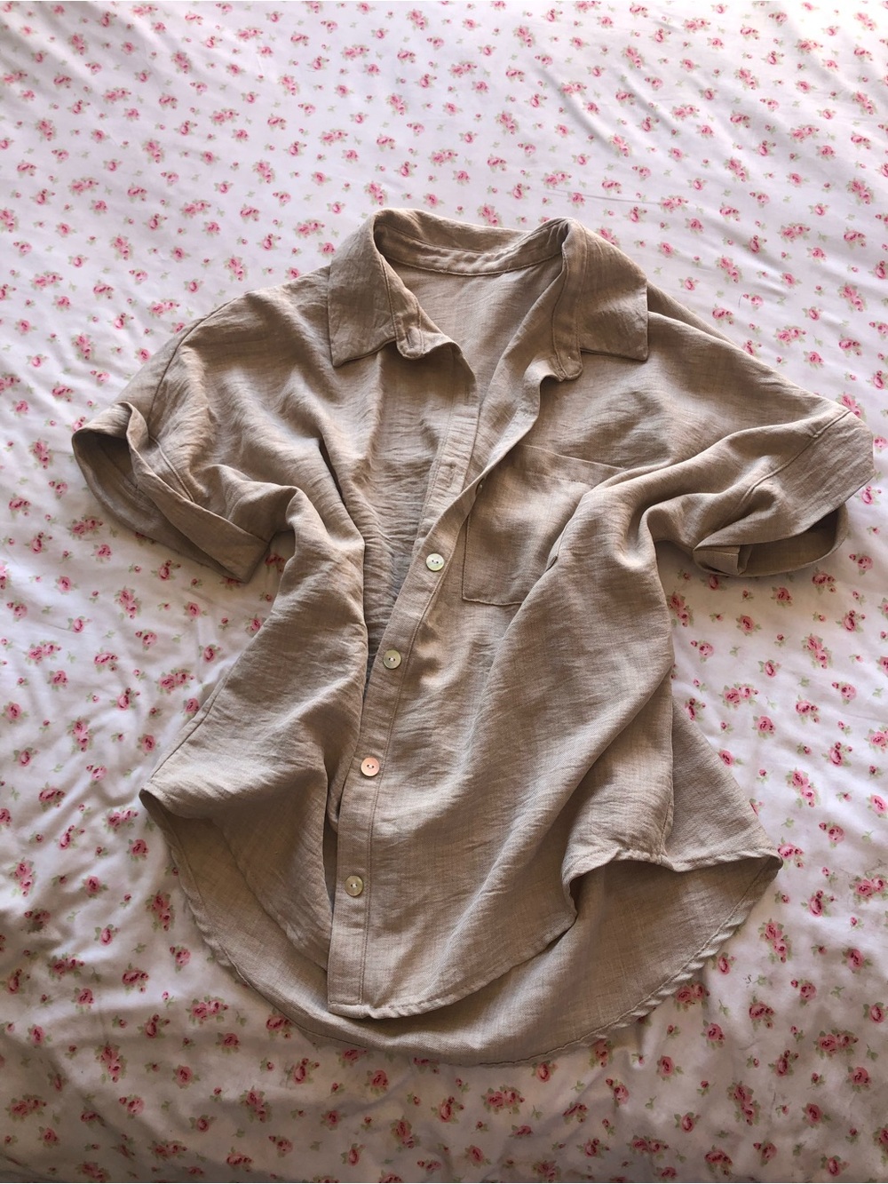 Women's Relaxed Button-Down Shirt in Light Taupe
